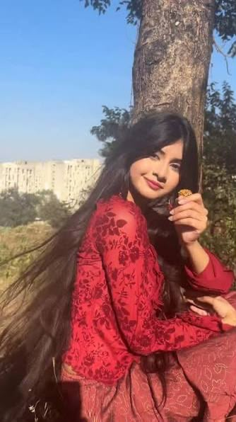 Ayesha Khan 
